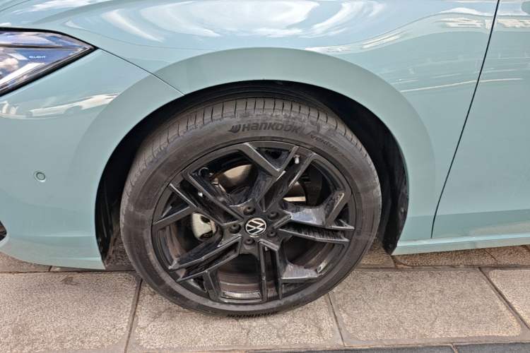 Used Volkswagen Passat 2026 Model, Pro 380TSI Xingkong Longzun Edition Left Front Wheel Hub