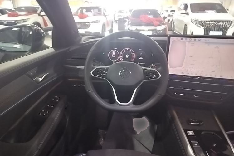Used Volkswagen Passat 2026 Model, Pro 380TSI Xingkong Longzun Edition Steering Wheel