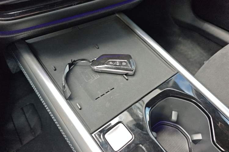 Used Volkswagen Passat 2026 Model, Pro 380TSI Xingkong Longzun Edition Vehicle Key