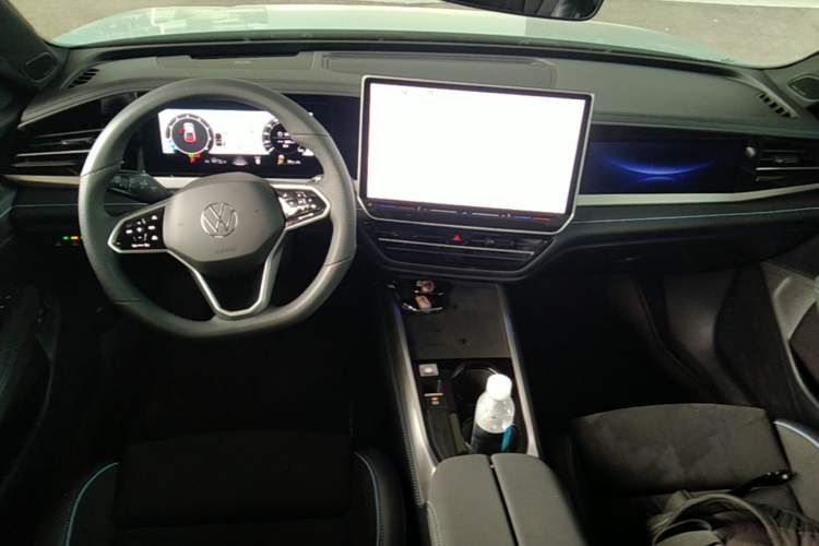 Used Volkswagen Passat 2026 Model, Pro 380TSI Xingkong Longzun Edition Center Console