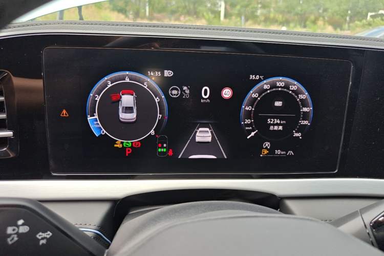 Used Volkswagen Passat 2026 Model, Pro 380TSI Xingkong Longzun Edition Instrument Cluster