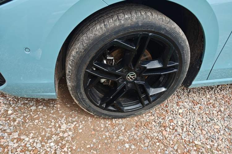 Used Volkswagen Passat 2026 Model, Pro 380TSI Xingkong Longzun Edition Left Front Wheel Hub