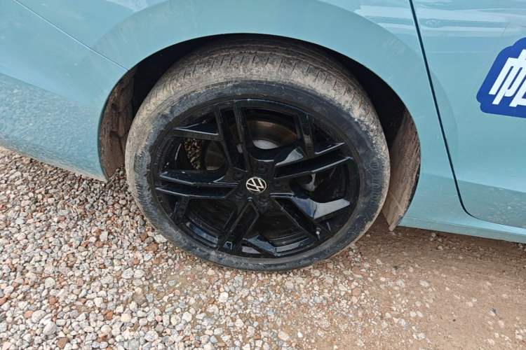 Used Volkswagen Passat 2026 Model, Pro 380TSI Xingkong Longzun Edition Right Rear Wheel Hub
