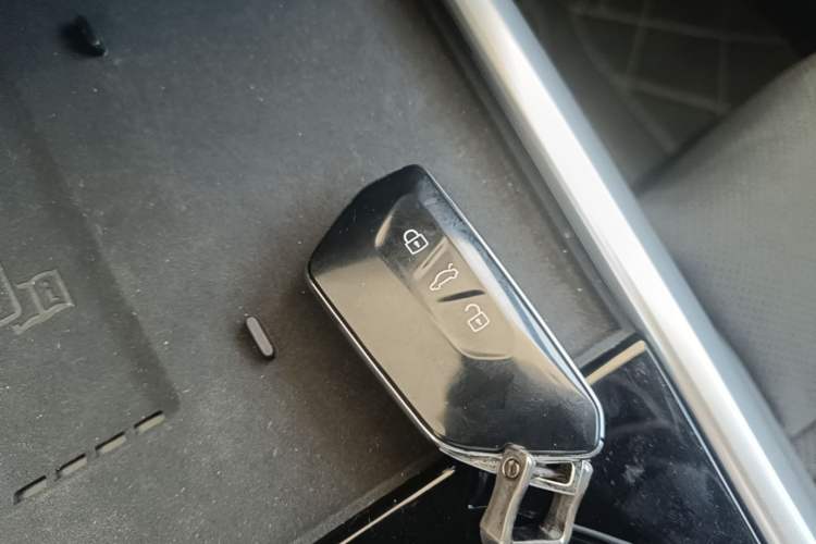 Used Volkswagen Passat 2026 Model, Pro 380TSI Xingkong Longzun Edition Vehicle Key