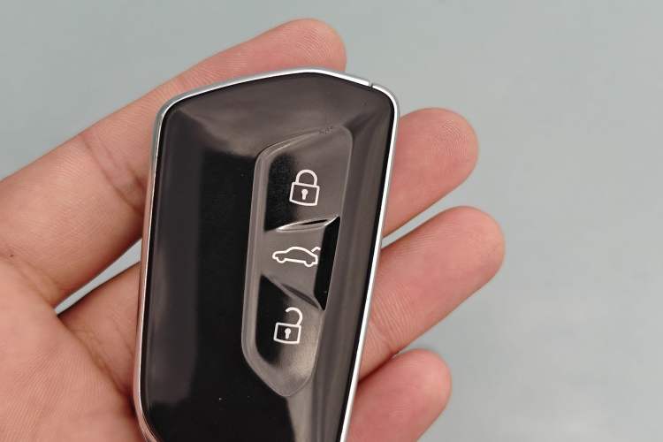 Used Volkswagen Passat 2026 Model, Pro 380TSI Xingkong Longzun Edition Vehicle Key
