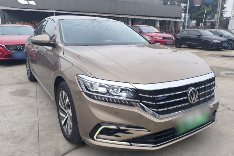 Used Volkswagen Passat New Energy 2020 430 PHEV Hybrid Luxury Edition China VI Standard Front Right 45 Deg