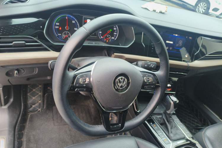 Used Volkswagen Passat New Energy 2020 430 PHEV Hybrid Luxury Edition China VI Standard Steering Wheel