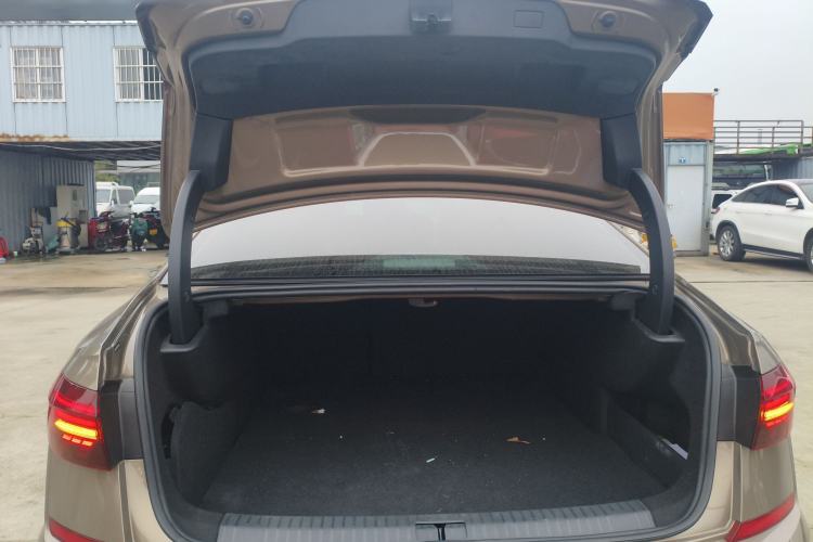 Used Volkswagen Passat New Energy 2020 430 PHEV Hybrid Luxury Edition China VI Standard Trunk
