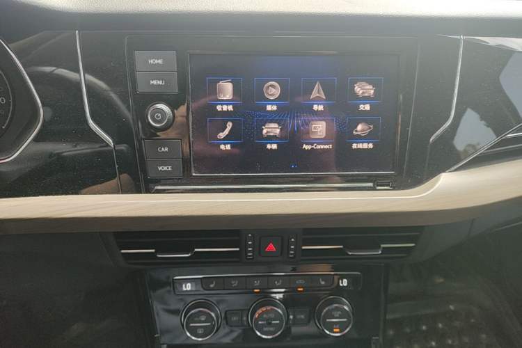 Used Volkswagen Passat New Energy 2019 430 PHEV Hybrid Luxury Edition Audio And AC Panel