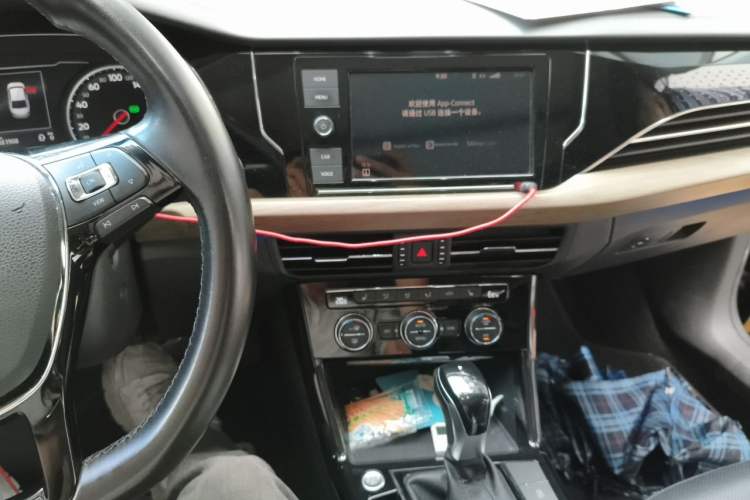 Used Volkswagen Passat New Energy 2019 430 PHEV Hybrid Luxury Edition Audio And AC Panel