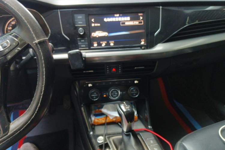 Used Volkswagen Passat New Energy 2019 430 PHEV Hybrid Elite Edition Audio And AC Panel
