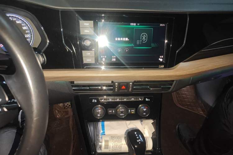Used Volkswagen Passat New Energy 2019 430 PHEV Hybrid Luxury Edition Audio And AC Panel