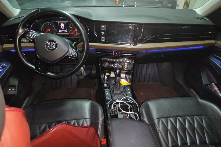 Used Volkswagen Passat New Energy 2019 430 PHEV Hybrid Luxury Edition Center Console