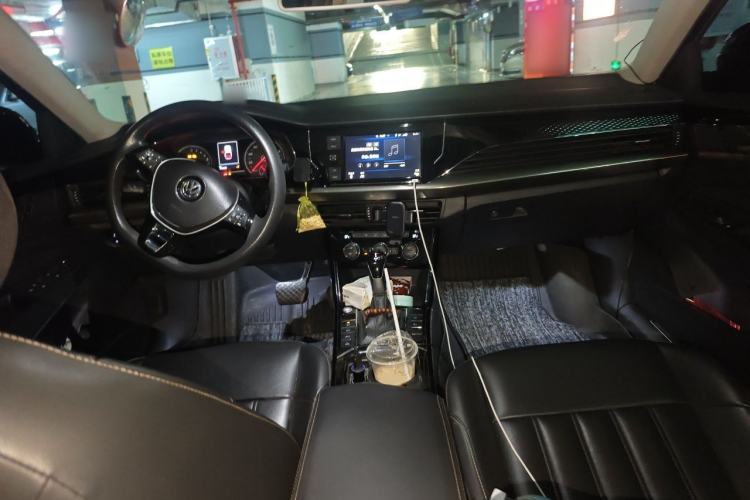 Used Volkswagen Passat New Energy 2019 430 PHEV Hybrid Elite Edition Center Console