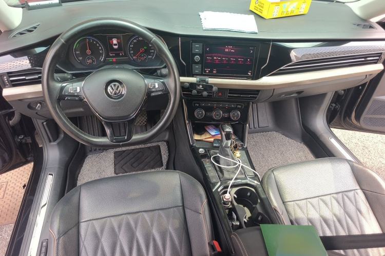 Used Volkswagen Passat New Energy 2019 430 PHEV Hybrid Luxury Edition Center Console