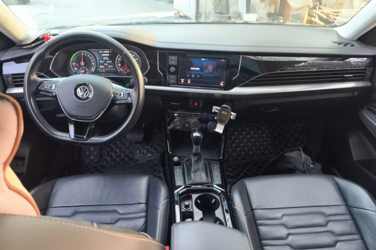 Used Volkswagen Passat New Energy 2019 430 PHEV Hybrid Elite Edition Center Console