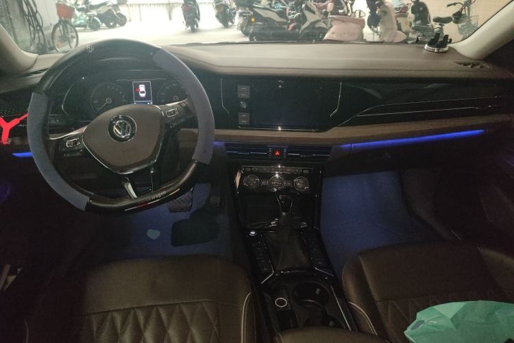 Used Volkswagen Passat New Energy 2019 430 PHEV Hybrid Luxury Edition Center Console