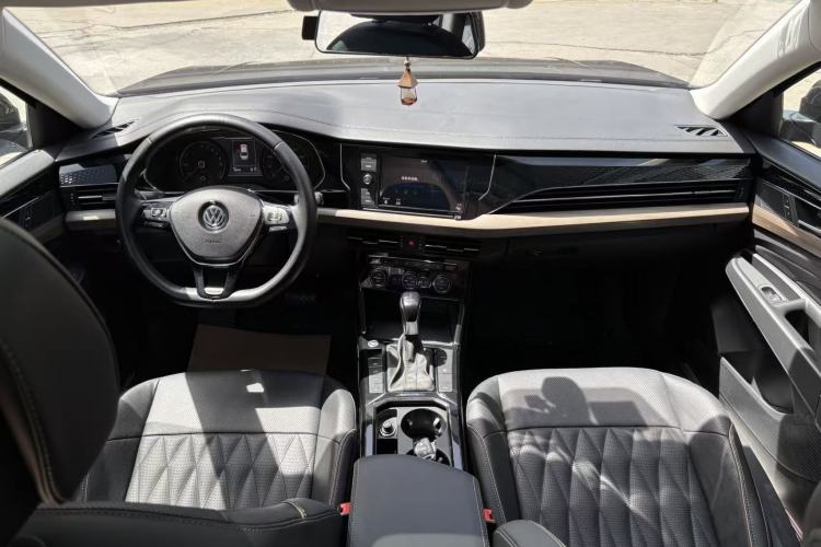 Used Volkswagen Passat New Energy 2019 430 PHEV Hybrid Luxury Edition Center Console