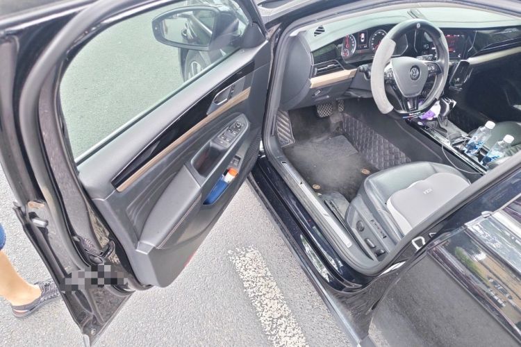 Used Volkswagen Passat New Energy 2019 430 PHEV Hybrid Luxury Edition Driver Seat