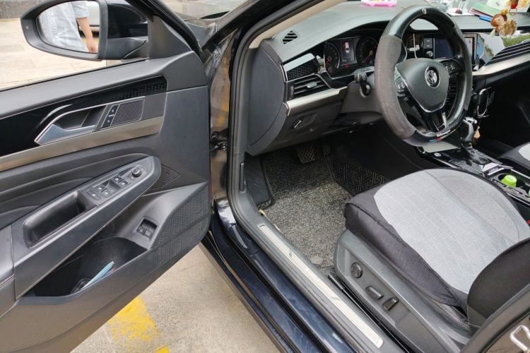 Used Volkswagen Passat New Energy 2019 430 PHEV Hybrid Elite Edition Driver Seat