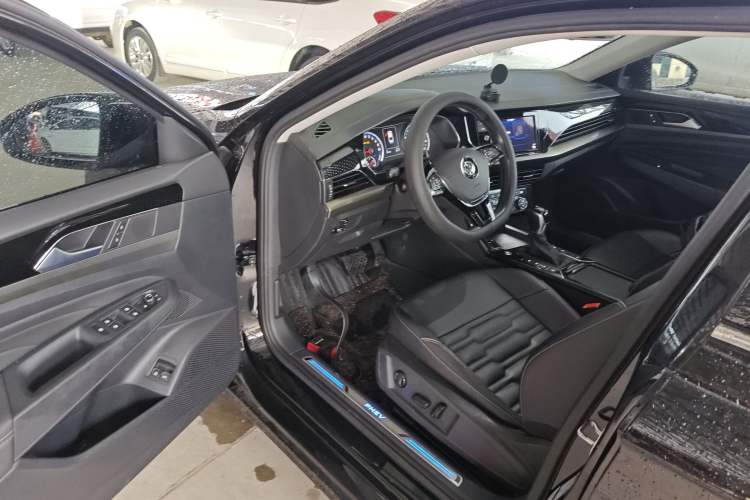 Used Volkswagen Passat New Energy 2019 430 PHEV Hybrid Elite Edition Driver Seat