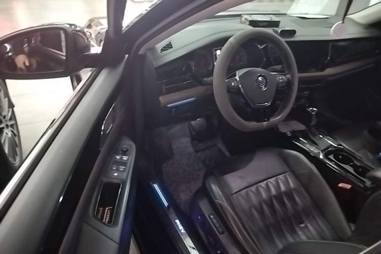 Used Volkswagen Passat New Energy 2019 430 PHEV Hybrid Luxury Edition Driver Seat