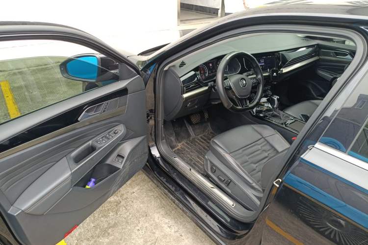 Used Volkswagen Passat New Energy 2019 430 PHEV Hybrid Elite Edition Driver Seat