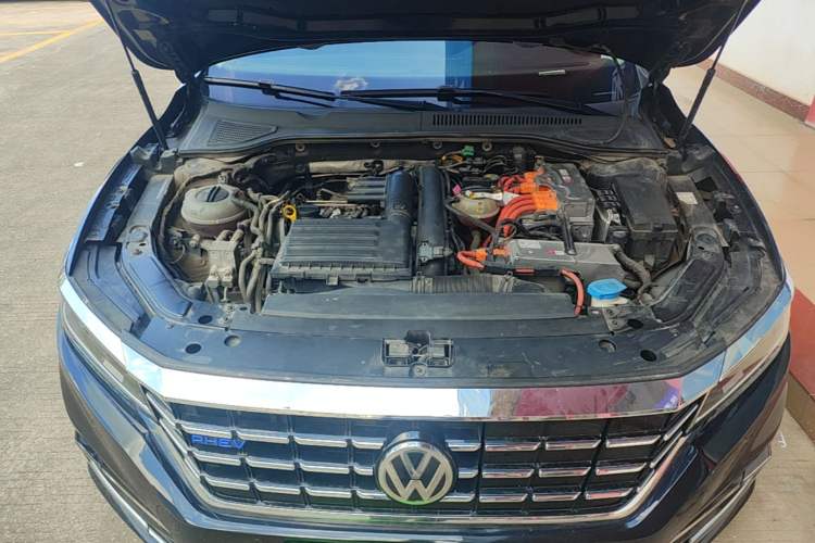 Used Volkswagen Passat New Energy 2019 430 PHEV Hybrid Luxury Edition Engine Bay