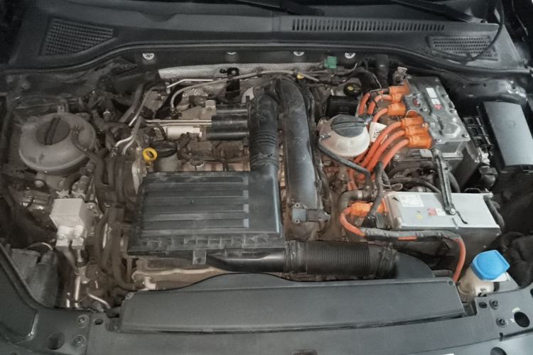 Used Volkswagen Passat New Energy 2019 430 PHEV Hybrid Luxury Edition Engine Bay