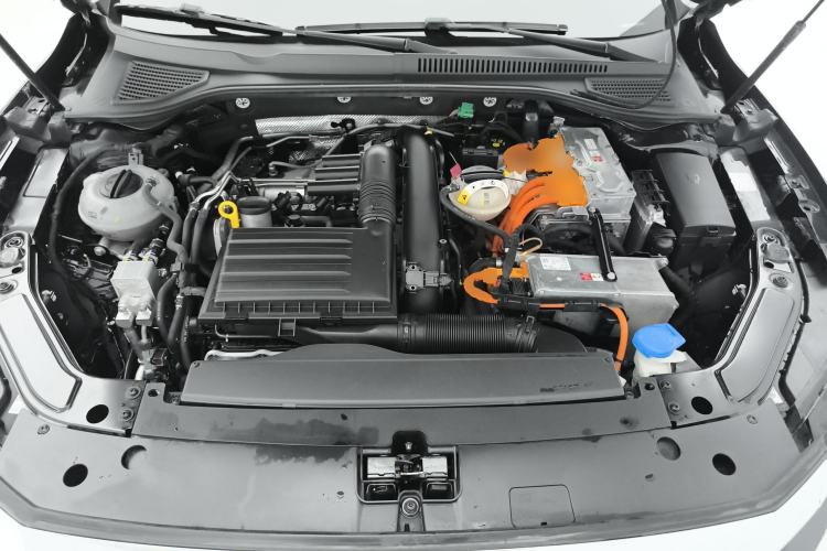 Used Volkswagen Passat New Energy 2019 430 PHEV Hybrid Elite Edition Engine Bay