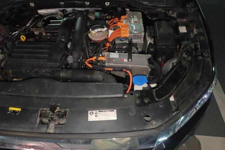 Used Volkswagen Passat New Energy 2019 430 PHEV Hybrid Elite Edition Engine Bay Left