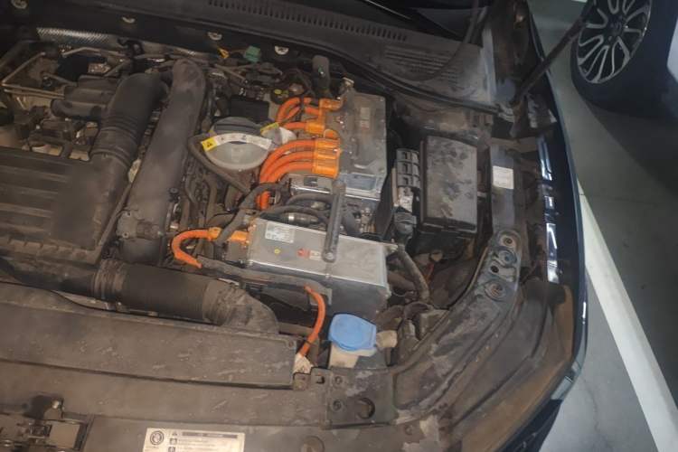 Used Volkswagen Passat New Energy 2019 430 PHEV Hybrid Luxury Edition Engine Bay Left