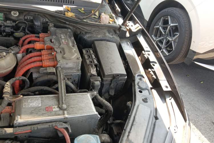 Used Volkswagen Passat New Energy 2019 430 PHEV Hybrid Elite Edition Engine Bay Left