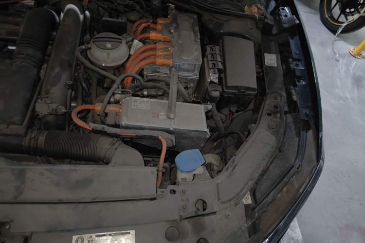 Used Volkswagen Passat New Energy 2019 430 PHEV Hybrid Elite Edition Engine Bay Left