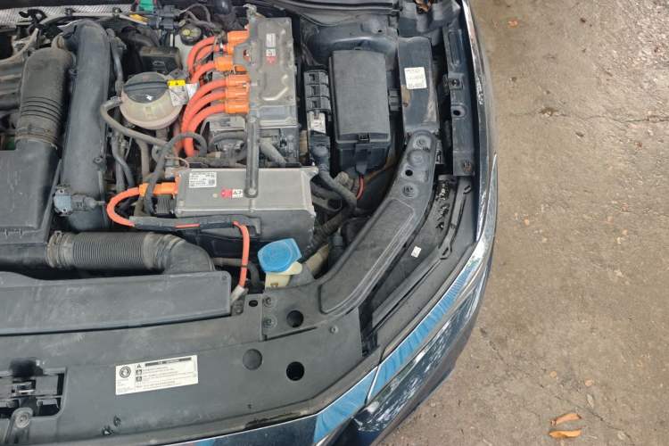 Used Volkswagen Passat New Energy 2019 430 PHEV Hybrid Luxury Edition Engine Bay Left