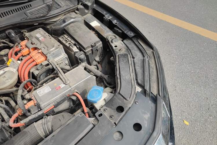 Used Volkswagen Passat New Energy 2019 430 PHEV Hybrid Elite Edition Engine Bay Left