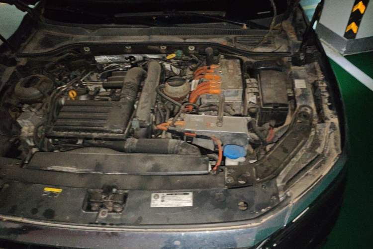 Used Volkswagen Passat New Energy 2019 430 PHEV Hybrid Luxury Edition Engine Bay Left