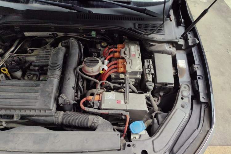 Used Volkswagen Passat New Energy 2019 430 PHEV Hybrid Luxury Edition Engine Bay Left