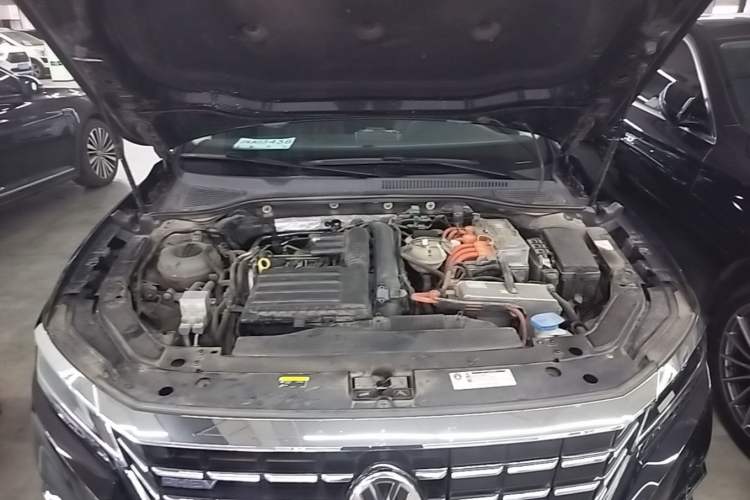 Used Volkswagen Passat New Energy 2019 430 PHEV Hybrid Luxury Edition Engine Bay