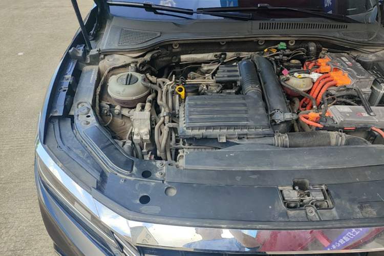 Used Volkswagen Passat New Energy 2019 430 PHEV Hybrid Luxury Edition Engine Bay Right