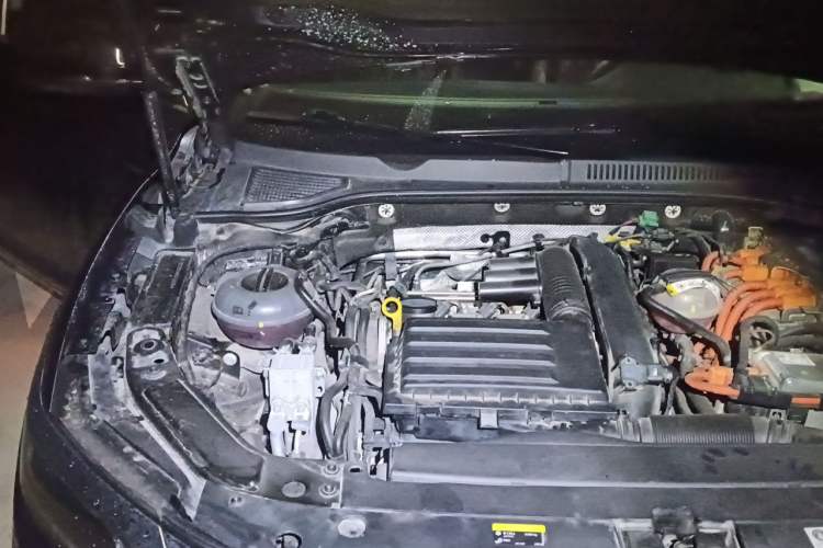 Used Volkswagen Passat New Energy 2019 430 PHEV Hybrid Luxury Edition Engine Bay Right