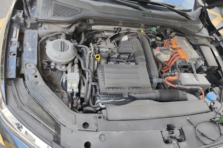 Used Volkswagen Passat New Energy 2019 430 PHEV Hybrid Luxury Edition Engine Bay Right