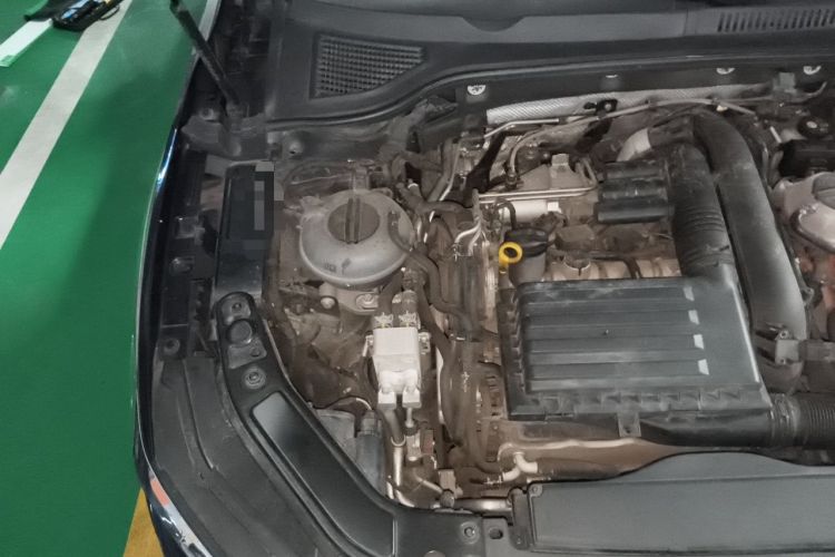 Used Volkswagen Passat New Energy 2019 430 PHEV Hybrid Luxury Edition Engine Bay Right