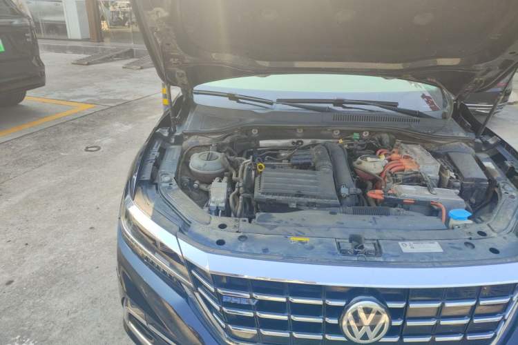Used Volkswagen Passat New Energy 2019 430 PHEV Hybrid Luxury Edition Engine Bay Right