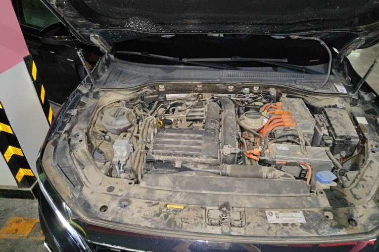 Used Volkswagen Passat New Energy 2019 430 PHEV Hybrid Luxury Edition Engine Bay Right