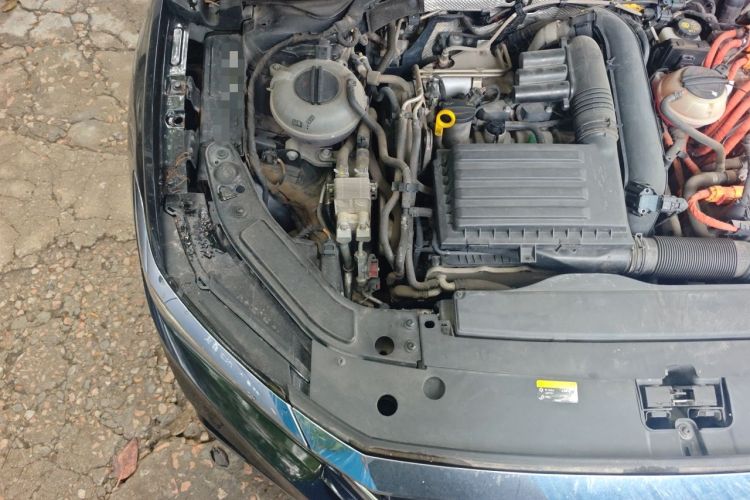 Used Volkswagen Passat New Energy 2019 430 PHEV Hybrid Luxury Edition Engine Bay Right