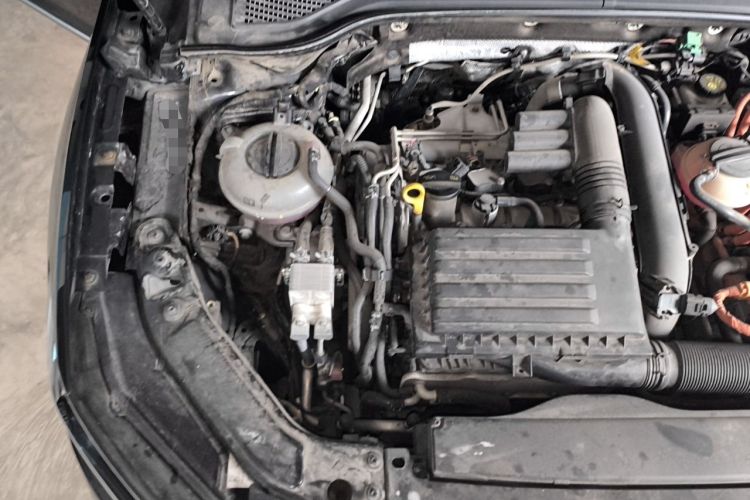 Used Volkswagen Passat New Energy 2019 430 PHEV Hybrid Elite Edition Engine Bay Right