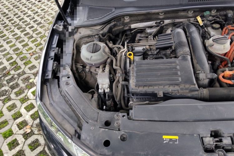 Used Volkswagen Passat New Energy 2019 430 PHEV Hybrid Luxury Edition Engine Bay Right