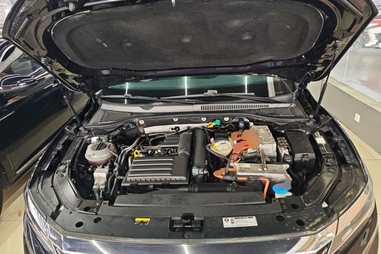 Used Volkswagen Passat New Energy 2019 430 PHEV Hybrid Elite Edition Engine Bay