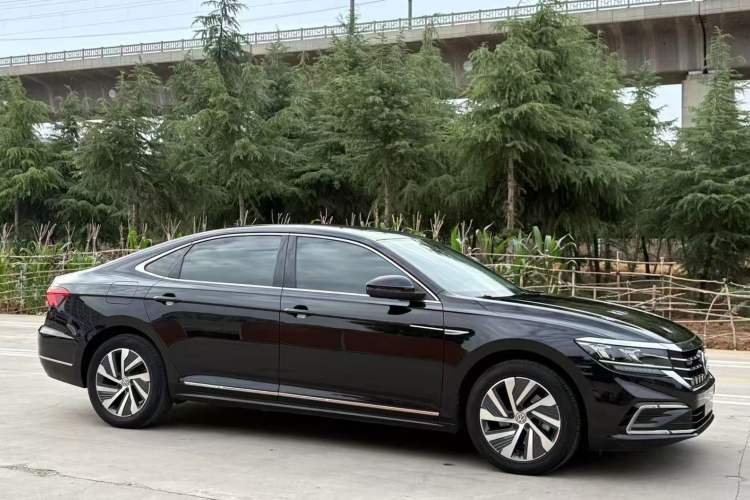 Used Volkswagen Passat New Energy 2019 430 PHEV Hybrid Elite Edition Exterior 1